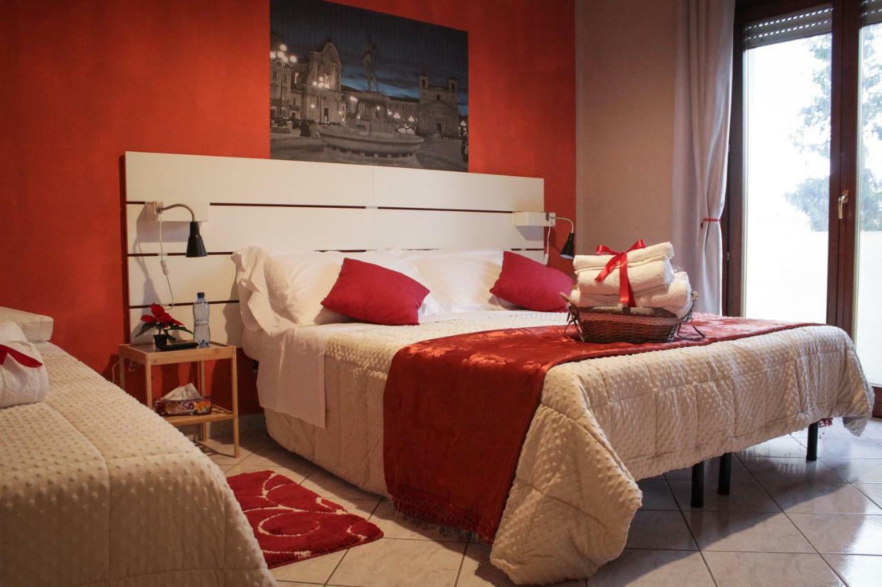 B&B Del Viale Л'Аквіла Екстер'єр фото